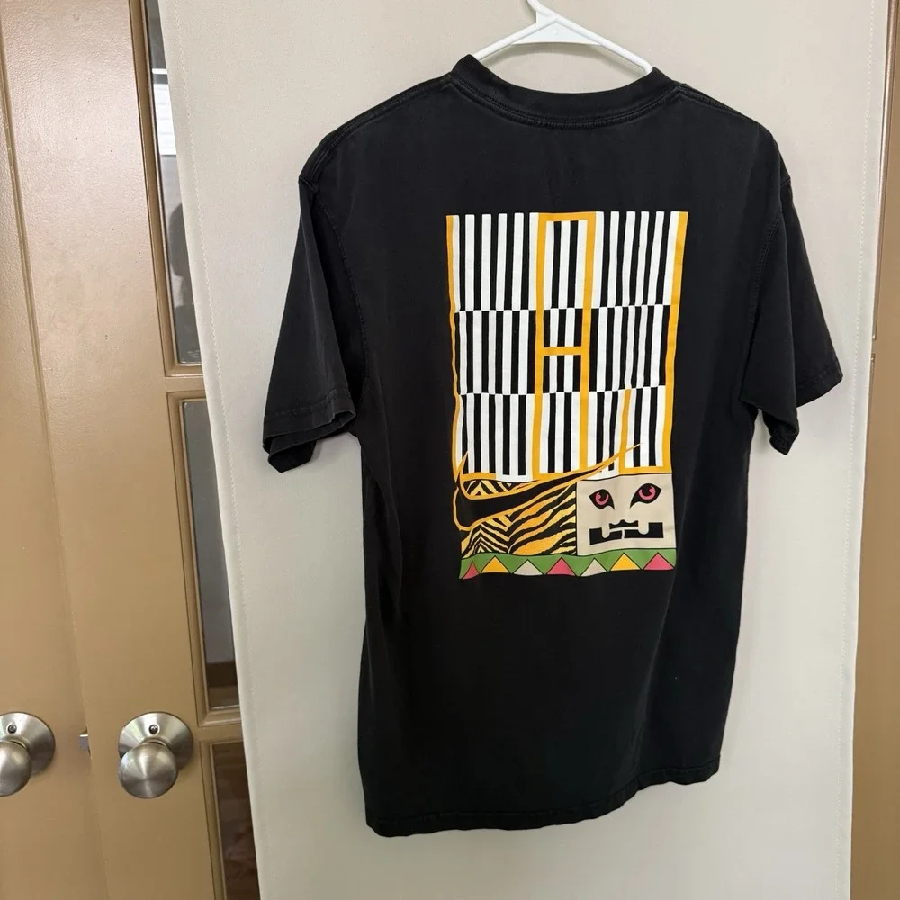 Nike Men's Small Black‎ LeBron Short Sleeve Tee T-Shirt Cotton